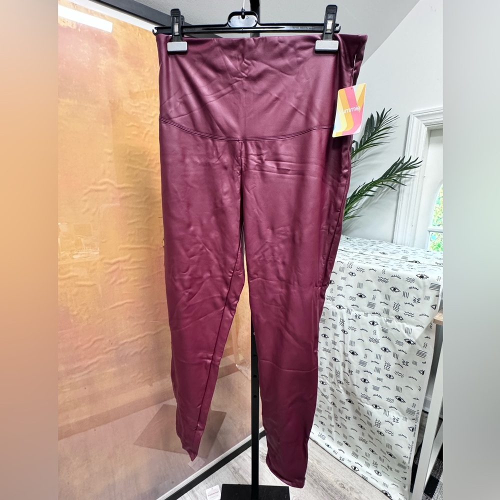 YUMMIE Burgundy Faux Leather Shaping Legging with Side Zip Legging BN…